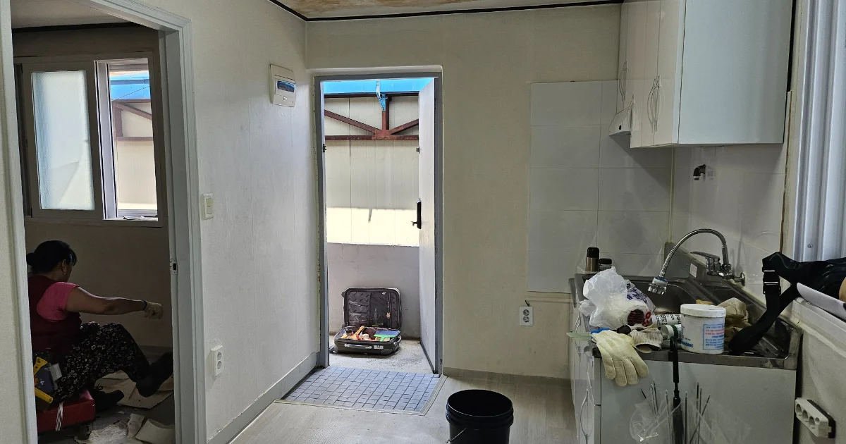 구로구 하안동 빌라 14평 도배 시공 후기｜전후 사진·비용·과정 총정리